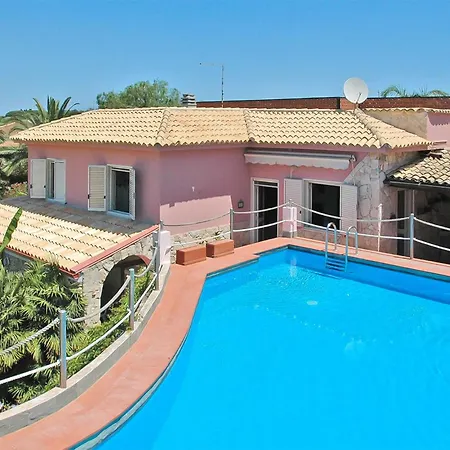 Eleonora Tatil Evi
